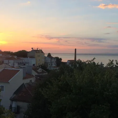 Alfama Chateau - Vue Exceptionelle - Charme - Calme Appartamento Lisbona